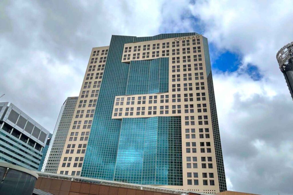 Conrad Singapore Marina Bay